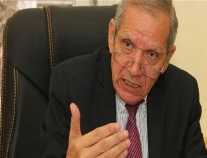 استبعاد رئيس لجنة بامتحانات الدبلومات الفنية لهذا السبب