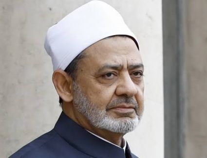 شيخ الأزهر يوجه بإطلاق اسم" طبيب الغلابة" على دفعة كلية الطب دفعة 2020