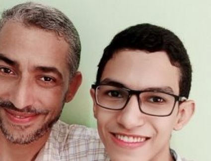 الأول بالثانوية العامة من القليوبية: عينيا دمعت عند سماع اسمي ضمن الأوائل