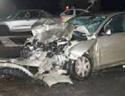 أصيب 3 أشخاص في حادث تصادم سيارة نقل بـ 3 سيارات ملاكي بالقرب من مول شهير بمدينة الشيخ زايد