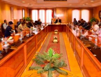 محافظ أسيوط يتابع الاستعدادات النهائية لإنتخابات مجلس الشيوخ