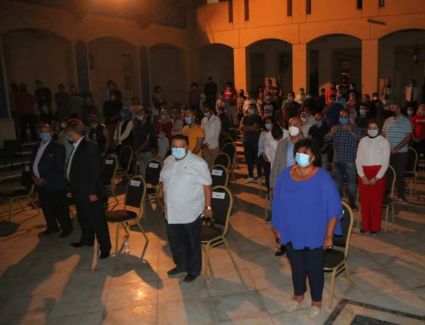 وزيرة الثقافة تقف دقيقة حداد حزنا على رحيل سناء شافع في ختام عروض السيرة الهلامية