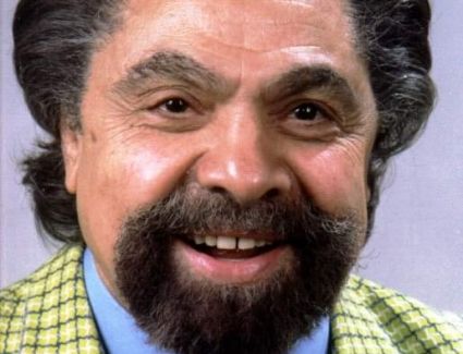 وفاة الفنان سمير الإسكندراني عن عمر يناهز 82 عاما