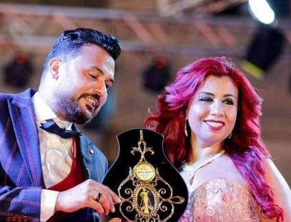 تكريم الدكتورة إيمان أنيس عضو لجنة التحكيم " بنت النيل "