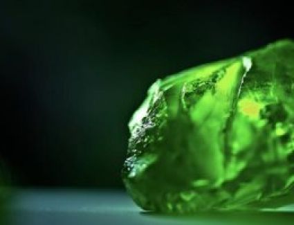 اكتساح الزبرجد فى عالم الموضة بشكل أفضل وتكلفة أقل وشكل مميز