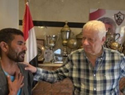 مرتضى منصور يعلن تعيين بائع التين الشوكى فى نادى الزمالك