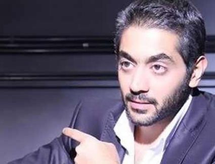 علق الفنان أحمد فلوكس عن زواجه الثاني من الفنانة هنا شحية، خلال الفترة الماضية، 