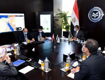 "إل جي" الكورية تضخ 50 مليون دولار لتصنيع الغسالات والثلاجات الكهربائية والميكروويف إضافة منتجات جديدة لشاشات التليفزيون وتصدير قطع الغيار إلى منطقة الشرق الأوسط والمغرب العربي