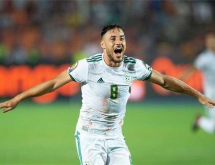 الأهلى يرفض رفع قيمة الجزائرى يوسف البلايلى عن مليوني يورو