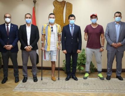 *وزير الرياضة يدعم لعبة كرة القدم للمبتورين من ذوى القدرات والهمم ... ويعلن تشكيل لجنة لإدارة اللعبة الفترة المقبلة*..(صور)