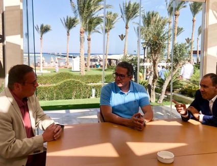 التشيك تستأنف رحلاتها السياحية الي مصر من أول أكتوبر 