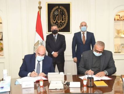  *وزيرا قطاع الأعمال والإسكان يشهدان توقيع بروتوكول تعاون لتطوير أراضي "القابضة للغزل والنسيج" غير المستغلة* 