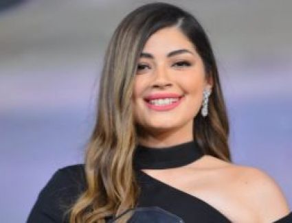 الفنانة الشابة ليلي أحمد زاهر تفوز بجائزة أفضل ممثلة صاعدة والفنانة جميلة عوض جائزة أفضل ممثلة شابة في السينما من مؤسسة دير جيست لعام 2020