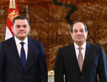 رئيس وزراء ليبيا: نتطلع لعلاقة استراتيجية مع مصر والاستفادة من خبراتها