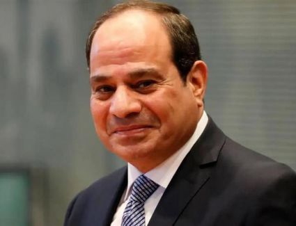 الرئيس السيسي ينعي الحاجة زينب مصطفي عبر حسابه الرسمي