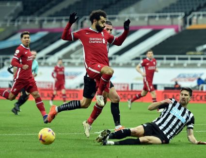 موعد مباراة ليفربول ونيوكاسل اليوم السبت والقناة الناقلة