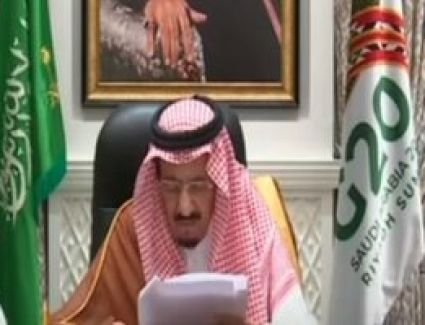 خادم الحرمين: نحمد الله على ما تكللت به جهود المملكة للحد من آثار كورونا