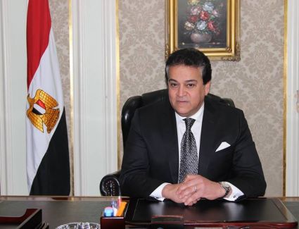 خالد عبد الغفار " الدولة مستعدة لاستقبال طلابها أياً كان عددهم بالجامعات " 