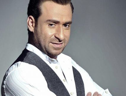 نضال الشافعي يخضع لعملية جراحية غدا و يطلب الدعاء 