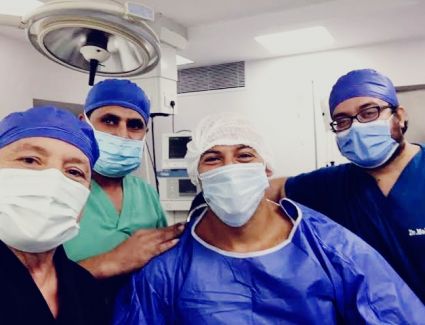 من داخل المستشفى.. أحمد التهامي يقول : «الحمد لله الذي بنعمته تتم الصالحات». 