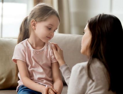 نصائح تساعد طفلك على التحدث عن يومه الدراسي بسهولة