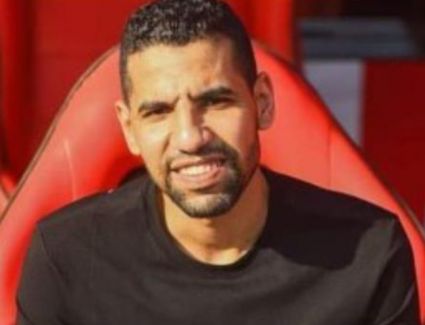 مؤمن زكريا ينوي السفر للندن لمتابعة حالتة الصحية