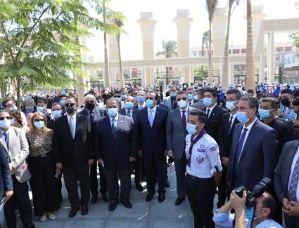 وزير التعليم العالي يتفقد جامعة عين شمس في اليوم الأول للعام الدراسي الجديد