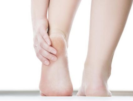 وصفات منزلية "بالجلسرين" للتخلص من خشونة القدمين