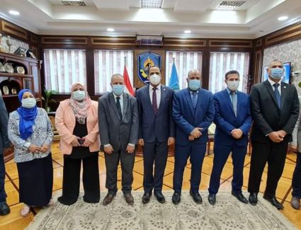 وفد وزراة التخطيط والتنمية الإقتصادية يتفقد مشروعات جامعتي دمنهور، المصرية اليابانية، ومدينة الأبحاث العلمية