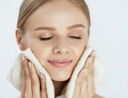 طريقة عمل وصفات بسيطة لعلاج حب الشباب 