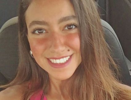 فنانة شهيرة تتعرض للتحرش والتهديد من عامل دليفري.. اعرف التفاصيل