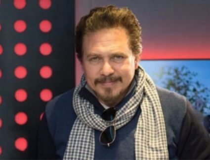 محمد رياض يكشف عن صورة شخصيته الجديدة