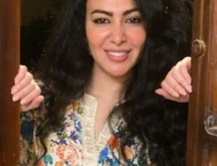 ميرهان حسين في " نقل عام" خلال الموسم الشتوي