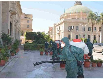 مصدر يكشف عن قرار منع طلاب جامعة القاهرة من الدخول إليها إلا بعد تلقي لقاح كورونا