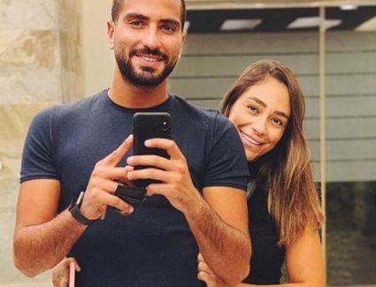 زوجة محمد الشرنوبي تكشف حقيقة تعرض زوجها لحادث مروع.. اعرف التفاصيل