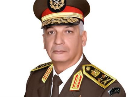 وزير الدفاع: يشهد مراسم الاحتفال بانتهاء فترة الإعداد العسكرى لطلبة الكليات والمعاهد العسكرية 