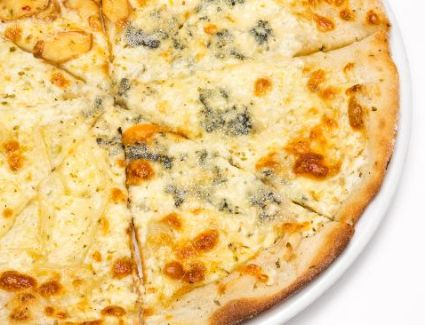 بخطوات سهلة وبسيطة تعرفي على طريقة تحضير بيتزا البطاطس بالمنزل