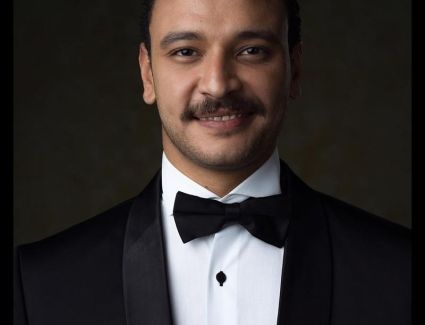 أحمد خالد صالح في شخصية ضابط في "آخر دور"مد خالد صالح في شخصية ضابط في "آخر دور"