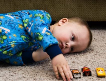 تعرف على أعراض التوحد عند الرضع