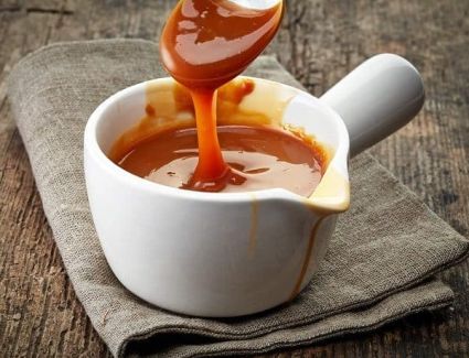بخطوات سهلة وبسيطة، لك طريقة تحضير صوص الكراميل بالمنزل