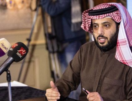 لتدعيم القطاع الترفيهي في المملكة وقع تركى آل الشيخ مع بعض النجوم الفن والإعلام المصرى