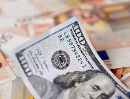 سعر الدولار اليوم مع بداية التعاملات الأسبوعية