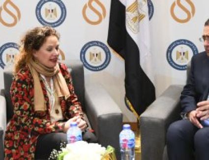 الملا يبحث زيادة التعاون فى أنشطة نقل وتصدير الغاز إلى دول أوروبا