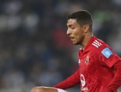 التشكيل المتوقع للأهلي أمام الهلال.. الشحات وعبد القادر وشريف فى الهجوم