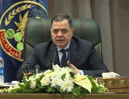 بالأسماء.. وزير الداخلية يعتمد حركة تنقلات محدودة بين قيادات الوزارة