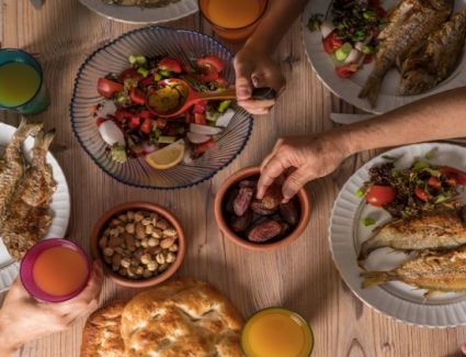 نصيحة طبيّة لتجنب الخمول بعد الإفطار في رمضان