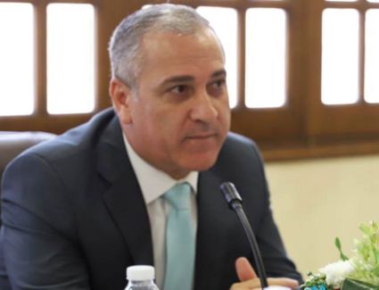 قرار جمهوري بتشكيل الهيئة الوطنية للصحافة برئاسة عبد الصادق الشوربجي