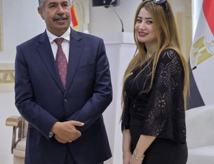 إسراء رجب تعقد لقاءً مثمرًا مع سعادة السفير اليمني خالد محفوظ 