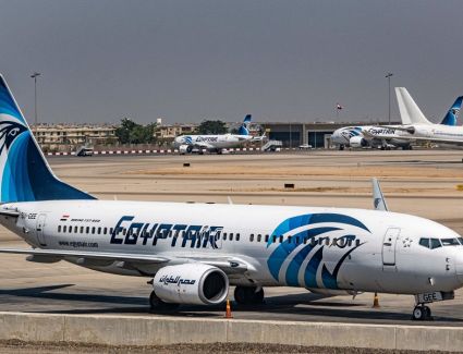 "مصر للطيران" تلغي رحلاتها لبعض دول الخليج لحين استقرار الأوضاع