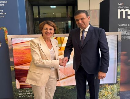 مصر وفرنسا تبحثان شراكة زراعية استراتيجية.. والقمح واللحوم في صدارة الملفات